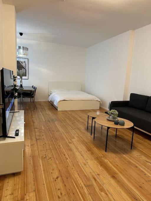 Modernes 2 Zimmer Apartment ベルリン エクステリア 写真