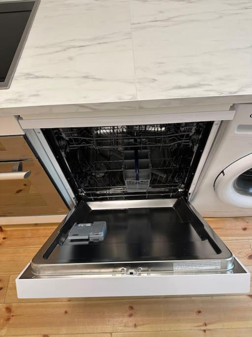 Modernes 2 Zimmer Apartment ベルリン エクステリア 写真