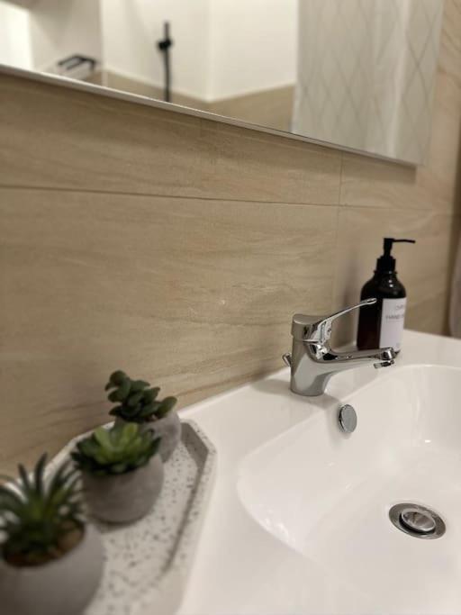 Modernes 2 Zimmer Apartment ベルリン エクステリア 写真