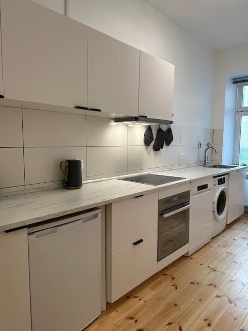 Modernes 2 Zimmer Apartment ベルリン エクステリア 写真