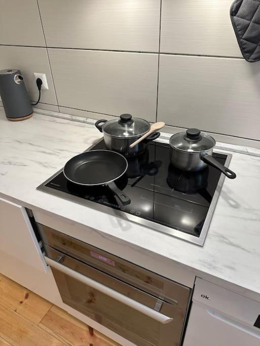 Modernes 2 Zimmer Apartment ベルリン エクステリア 写真