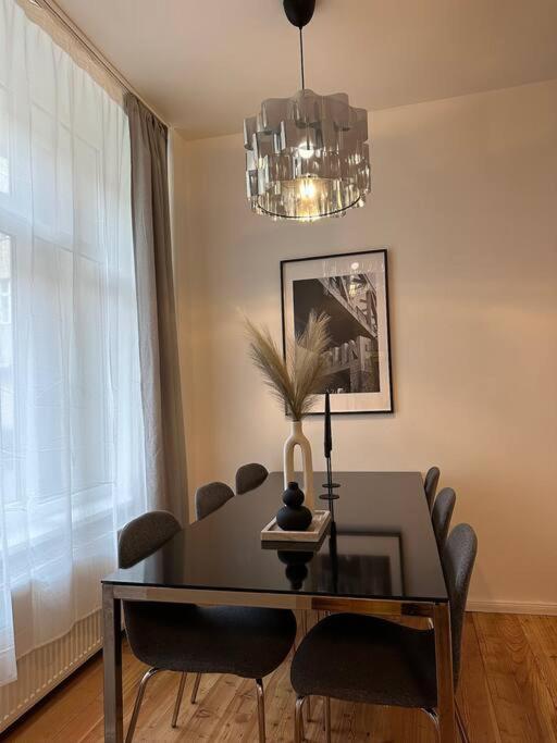 Modernes 2 Zimmer Apartment ベルリン エクステリア 写真